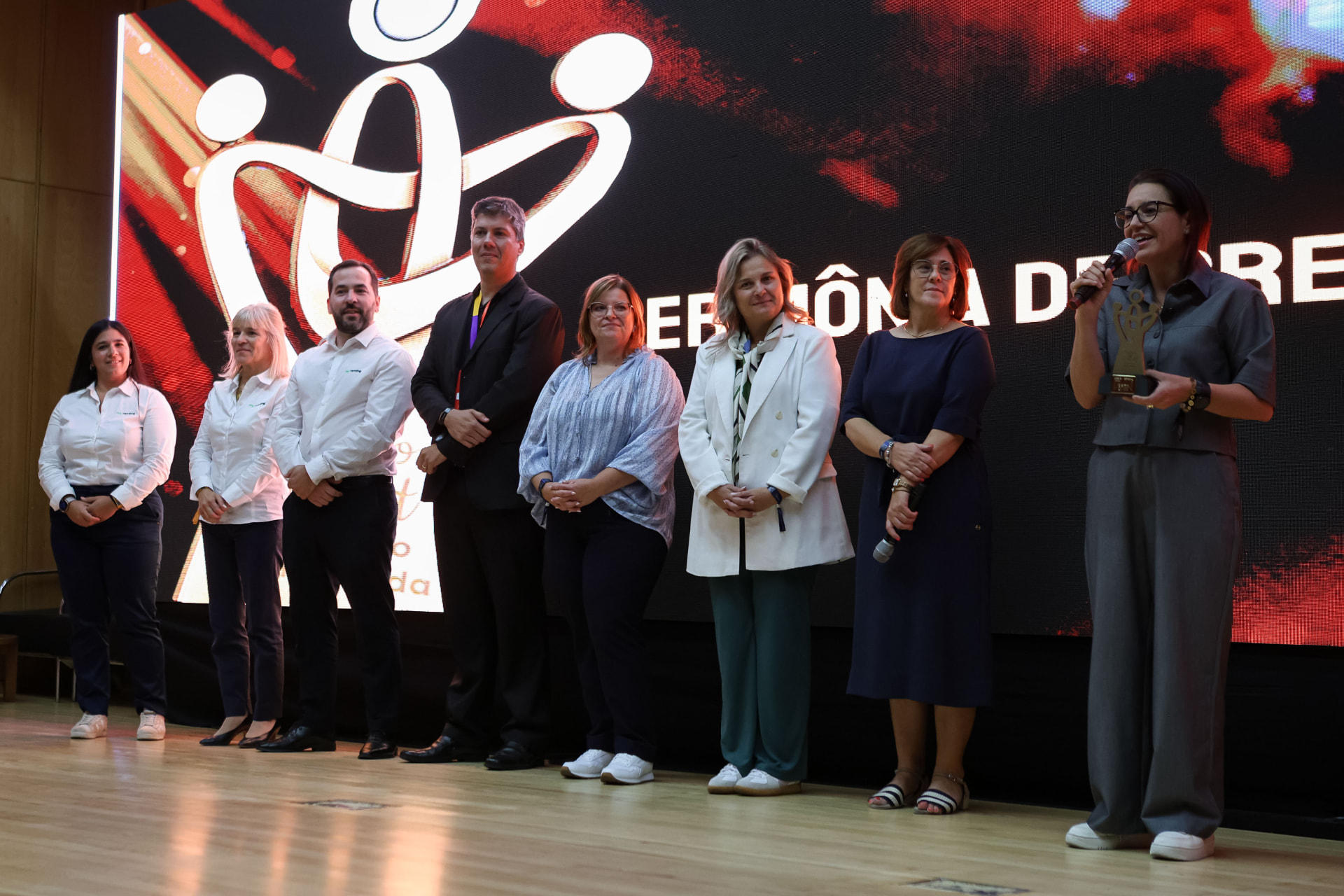 Cerimônia de entrega do Prêmio Mary Parker Follett no palco do Congresso